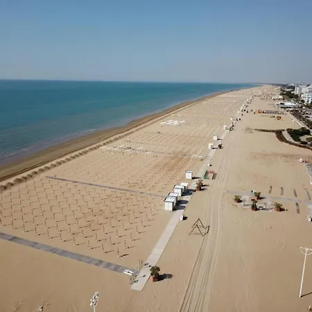 Appartamento Amazing Beachfront Apartment-beahost *