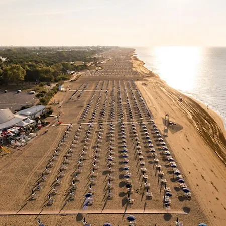 Beachfront Sea View - Airco - Covered Private Parking - Place *
