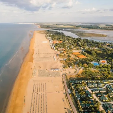 Amazing Beachfront Apartment-beahost * Bibione
