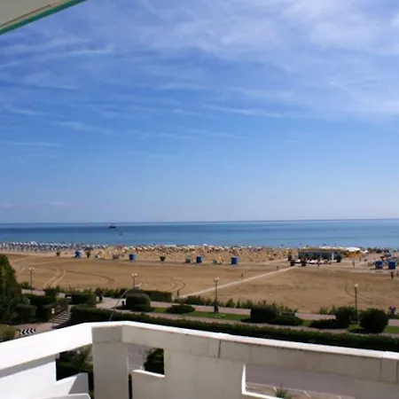 Amazing Beachfront Apartment-beahost Διαμέρισμα Μπιμπιόνε
