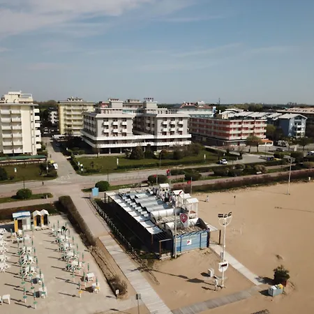 Amazing Beachfront Apartment-beahost * Μπιμπιόνε