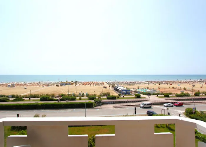 Lägenhet Amazing Beachfront Apartment-beahost *